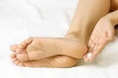 How to cure cracked heels FAST with Vaseline and Neosporin